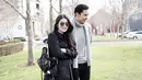 Disela-sela kesibukannya, sang suami mengajak bintang sinetron Cinta Indah itu liburan ke Australia jelang proses melahirkan. Beberapa potret babymoon atau liburan jelang melahirkan dibagikan dalam akun instagramnya. (Instagram/sandradewi88)