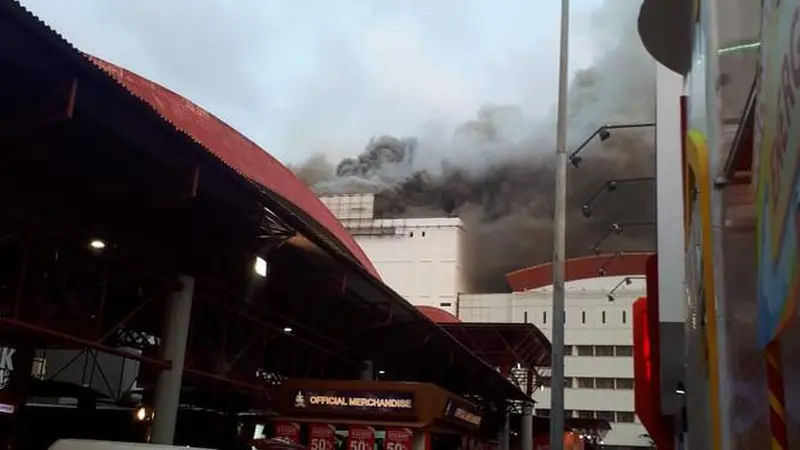 Kebakaran Gedung Niaga Pekan Raya Jakarta (PRJ)