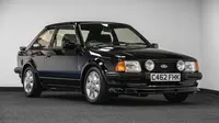 Mobil Ford Escort hitam Putri Diana terjual dalam lelang.(Dok. Silverstone Auctions)