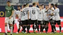 Berkat hasil ini, Argentina berhak lolos ke babak perempat final dengan status juara Grup A dan akan berhadapan dengan Ekuador. (AP/Andre Penner)