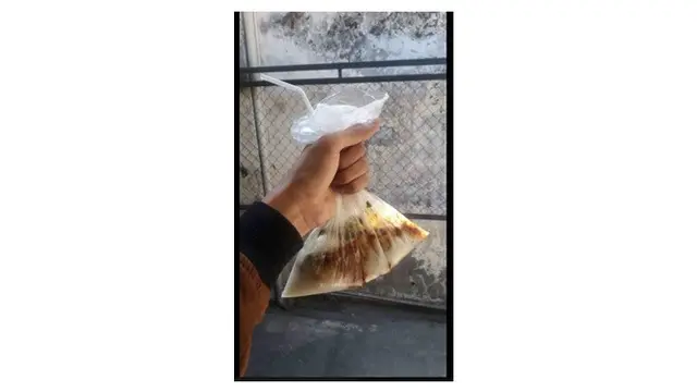 bubur ayam pakai sedotan