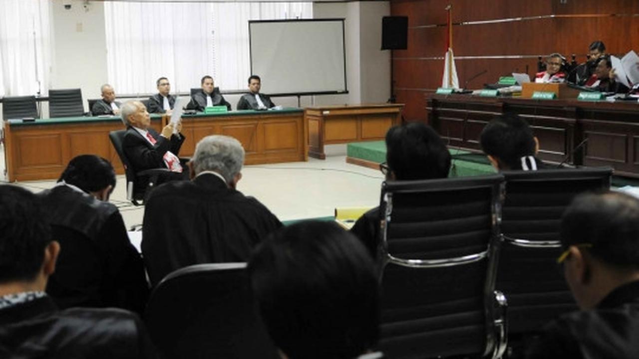 Bacakan eksepsi, OC Kaligis minta blokir rekening dibuka