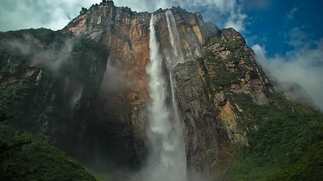 [Bintang] Tertambat oleh 10 Air Terjun Paling Memesona dari Seluruh Dunia