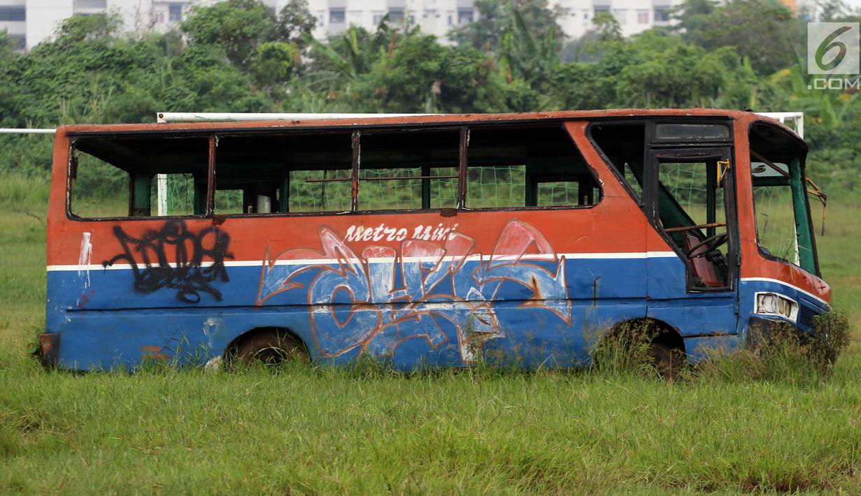 FOTO Nasib Bangkai Bus Metromini Yang Tergusur Zaman News