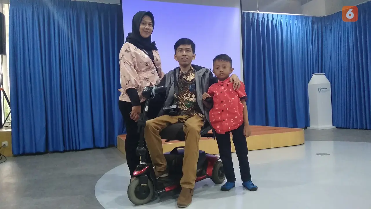 Rina, Anto, dan Kenzi Keluarga Inklusif