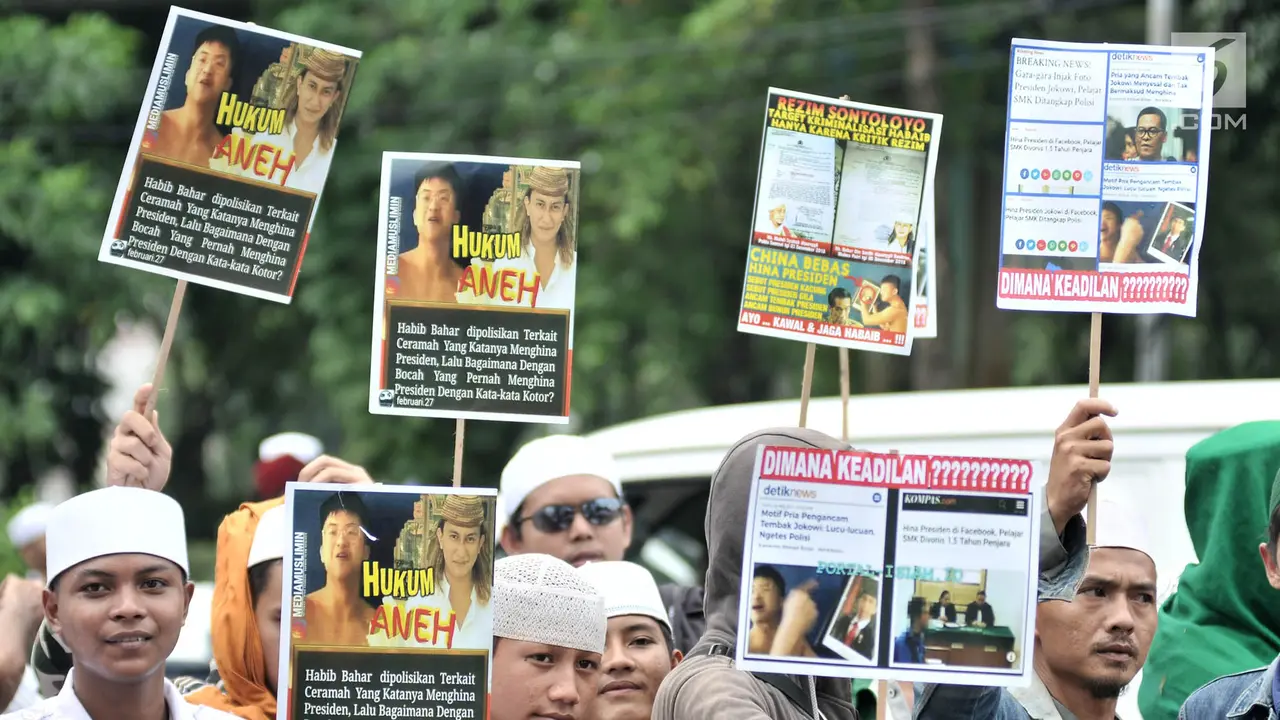 Massa LPI Kawal Pemeriksaan Habib Bahar di Bareskrim Polri