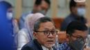 Menteri Perdagangan (Mendag) Zulkifli Hasan saat menghadiri Rapat Kerja dengan Komisi VI DPR RI di kompleks parlemen, Senayan, Jakarta, Selasa (5/7/2022). Rapat membahas pengesahan perjanjian Indonesia-Korea Comprehensive Economic Partnership Agreement (IK-CEPA). (Liputan6.com/Angga Yuniar)