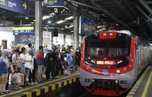 Gempa Magnitudo 4,9 Guncang Jakarta, KRL Sempat Berhenti 15 Menit