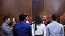 "Agenda sidang pertama kasus laporan Bella Shofie terhadap AM yang mengupload video, ada 49 video. Isinya pelecehan terhadap klien kami," ucap Minola Sebayang selaku kuasa hukum Bella Shofie di PN Jakarta Selatan, Kamis (3/11). (Nurwahyunan/Bintang.com)