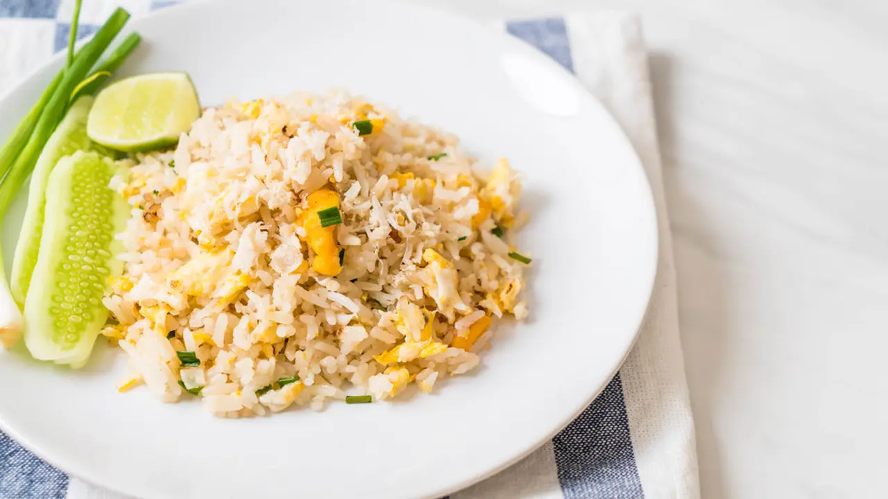nasi goreng daun bawang