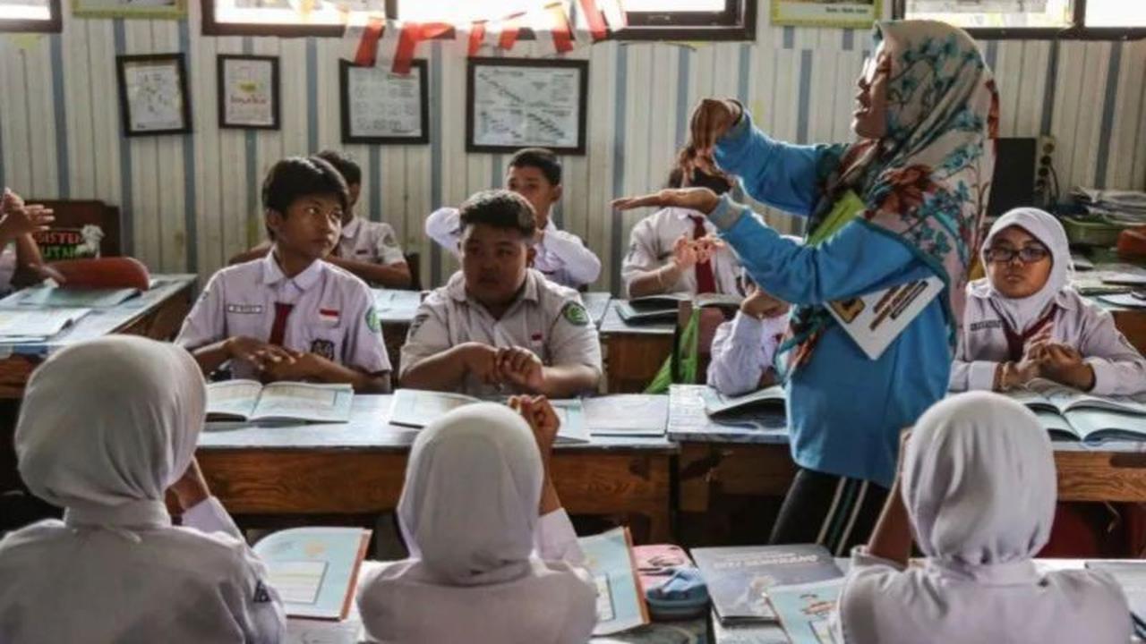 Perbarindo Genjot Literasi Keuangan Siswa Sulawesi Utara, Cegah Investasi Bodong