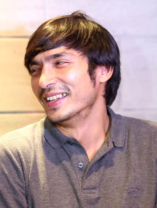 Abimana Aryasatya tetap merasakan kekhawatiran atas respon yang diberikan penonton meski dirinya sudah sering kali ikut mempromosikan film yang juga diperankan oleh Tatjana Saphira, Arifin Putra, Chicco Jerikho dan Ge Pamungkas. (Deki Prayoga/Bintang.com)