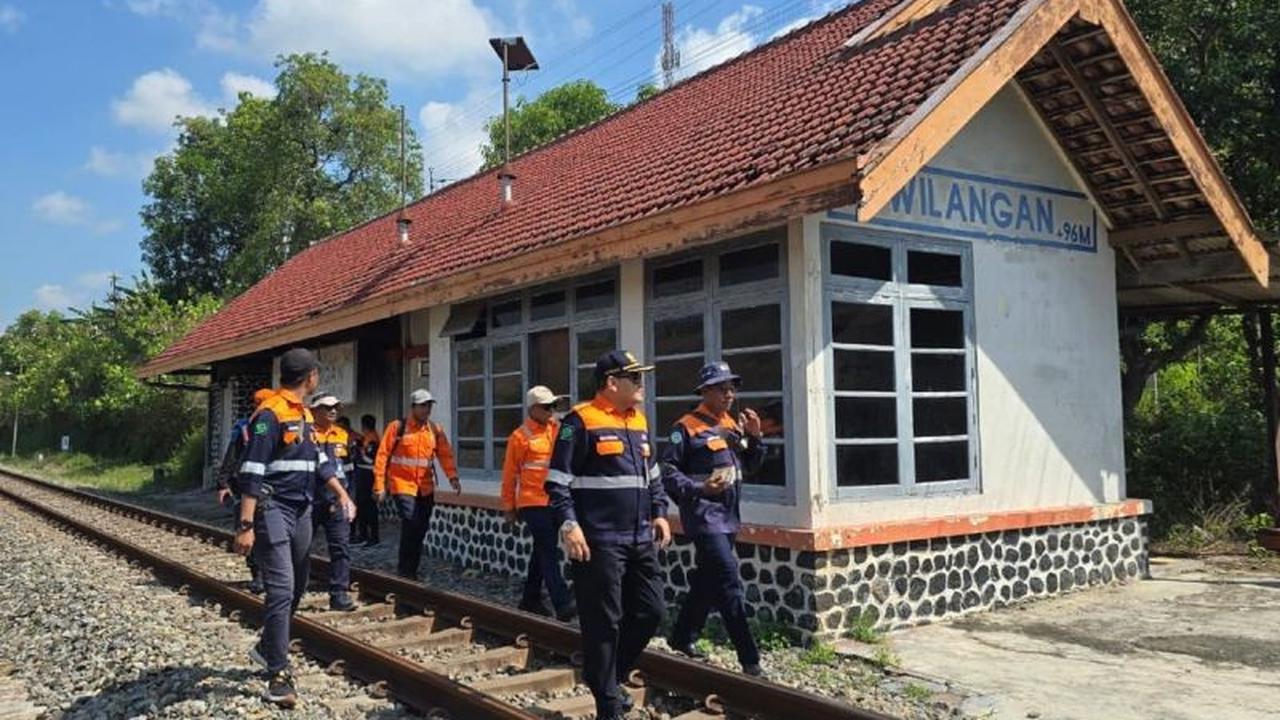 Siaga 24 Jam! KAI Daop 7 Madiun Antisipasi Gangguan KA Musim Hujan di Belasan Titik Rawan