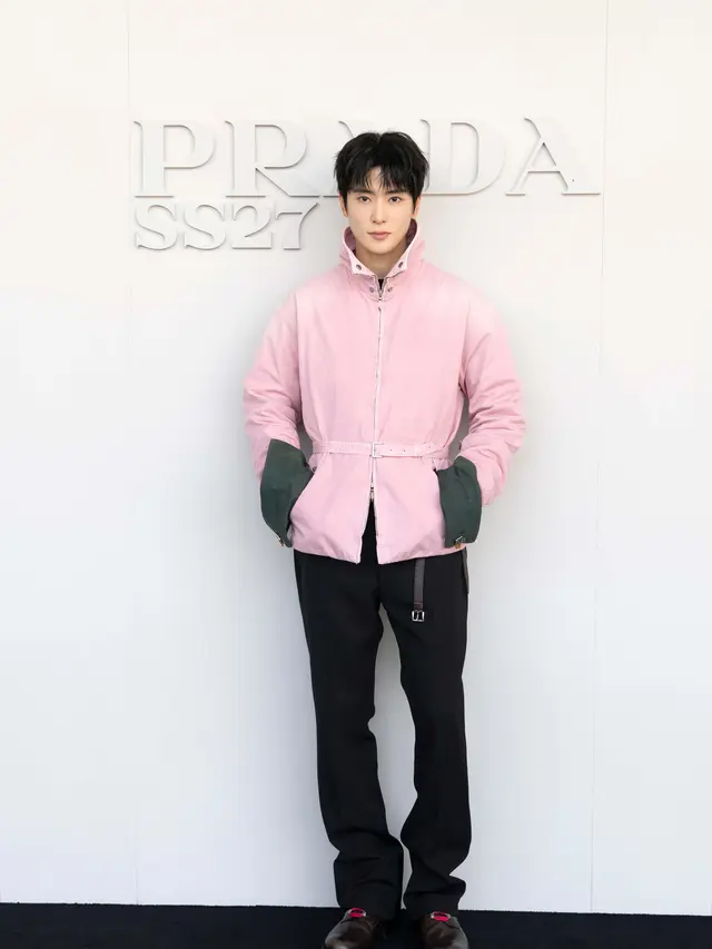 ENHYPEN hingga Jaehyun NCT Tampil Curi Perhatian di Prada Menswear Spring/Summer 2027 "Clarity"