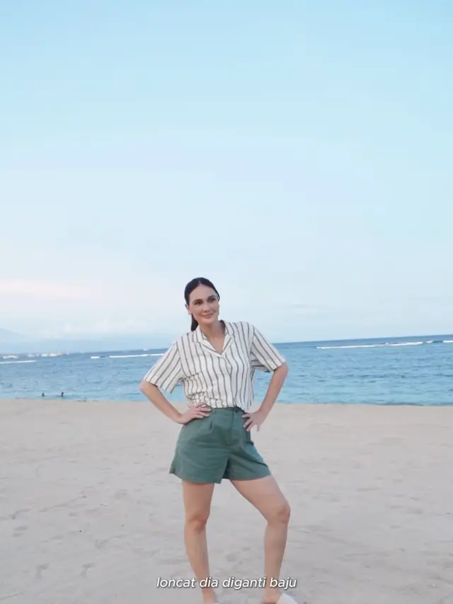 Outfit Liburan di Pantai
