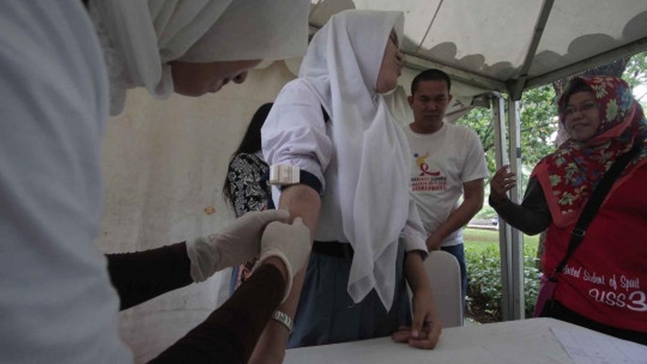 Sadar bahaya AIDS, warga Jakarta cek darah di posko KPAP Jakarta
