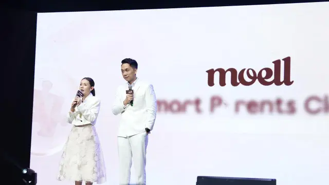 Uung Victoria Finky bersama Jonathan Handoko