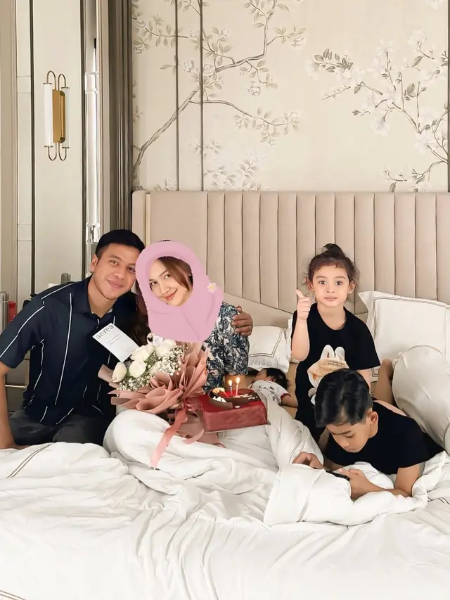 6 Potret Kejutan Ulang Tahun Melody Prima ke-30, Ibu Tiga Anak yang Awet Muda