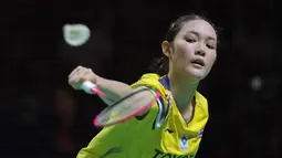 Pebulu tangkis tunggal putri Thailand, Pitchamon Opatniputh mengembalikan kok ke arah wakil China, Chen Yu Fei saat laga final Indonesia Masters 2026 yang berlangsung di Istora, Senayan, Jakarta, Minggu (25/01/2026). (Bola.com/Bagaskara Lazuardi)
