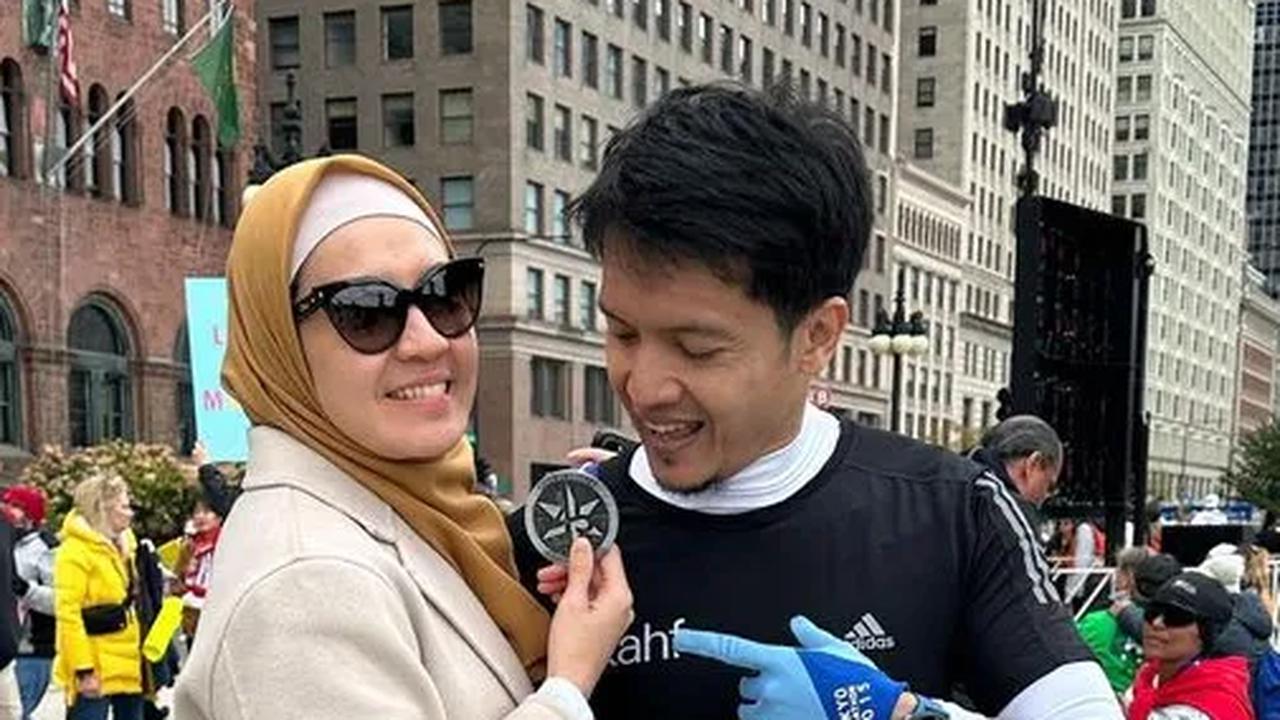 10 Potret Dimas Seto Ikut Chicago Marathon, Kehadiran Sosok ini jadi Support System saat Mengikuti Lomba