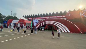 Suasana pelataran Istora Gelora Bung Karno Senayan, Jakarta, saat perhelatan Indonesia Open 2026, 2-7 Juni 2026. (Bola.com/Benediktus Gerendo Pradigdo)