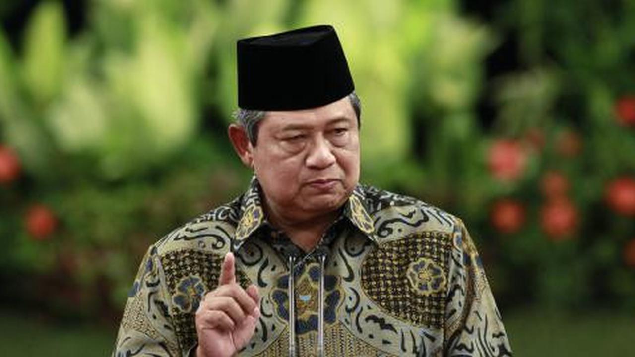 Di Cikeas, SBY tanya Yusril soal status tersangka