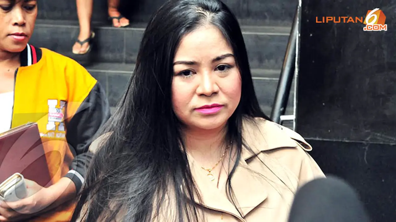 annisa-bahar-2-131205b.jpg