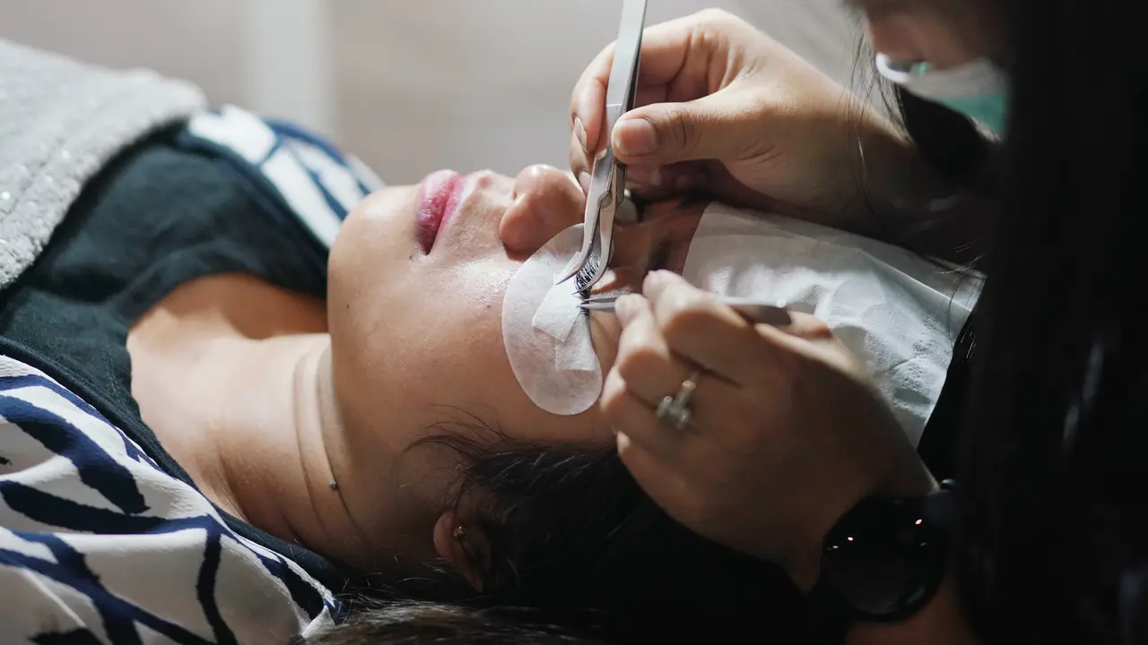 Eyelash Extension