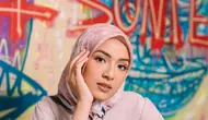 Jilbab Segi Empat Scarf Motif Premium Obelia DP (Sumber instagram.com/elzattahijab).