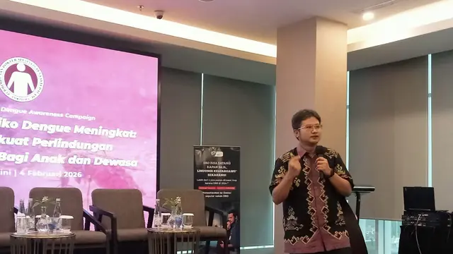 Dr Adityo