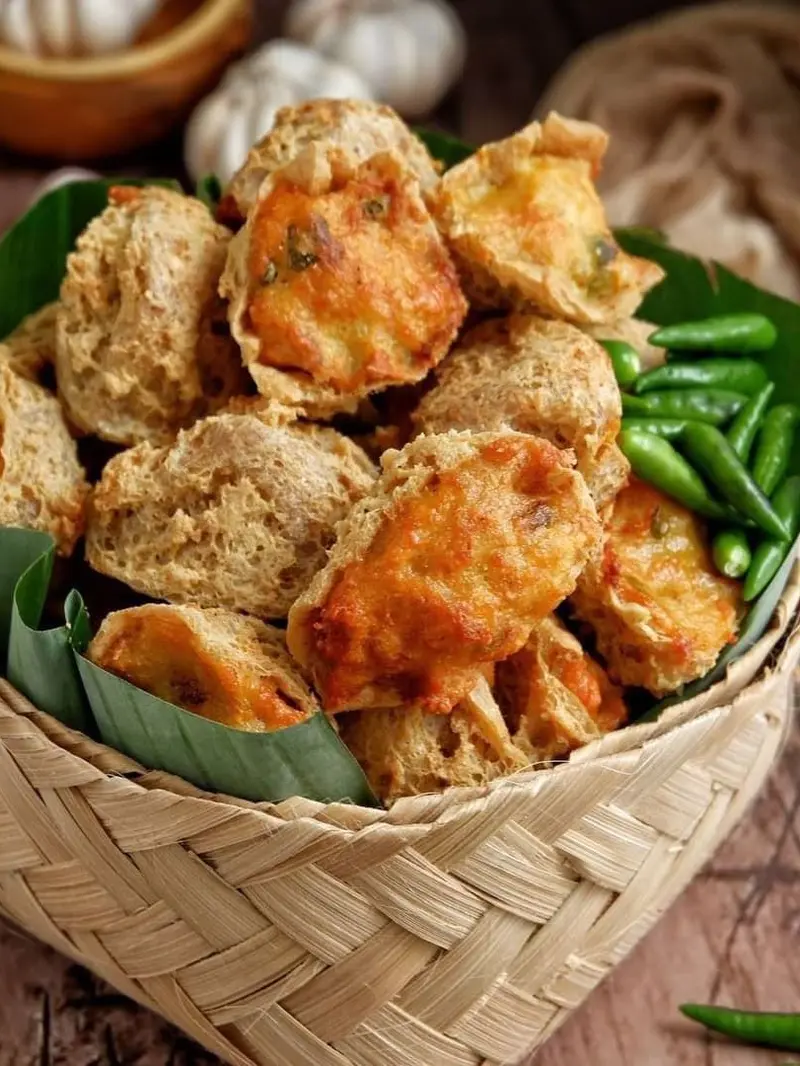 Tahu walik ayam crispy dengan cabe hijau