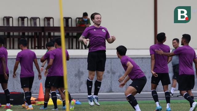 Foto: Dibohongi Vietnam, Timnas Indonesia Masih Latihan di Lapangan yang Buruk Jelang Hadapi Timor Leste di SEA Games 2021