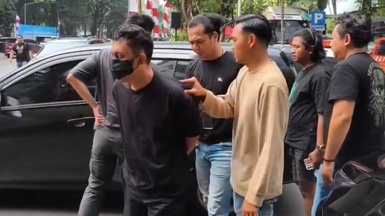 Isi Chat Terakhir Tersangka Mutilasi di Depok, Ada Pesan Minta Maaf ke Bos