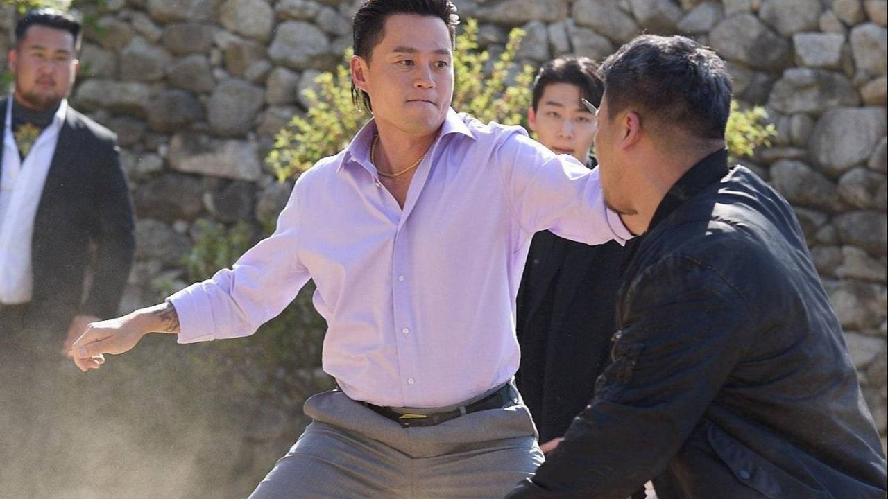 Penampilan Spesial Lee Seo Jin