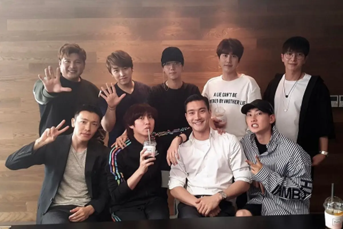[Bintang] Usai Penantian Panjang, Super Junior Siap Comeback