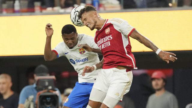 Foto: Seru Berbalas Gol, Arsenal Tumbangkan Barcelona di Laga Pramusim