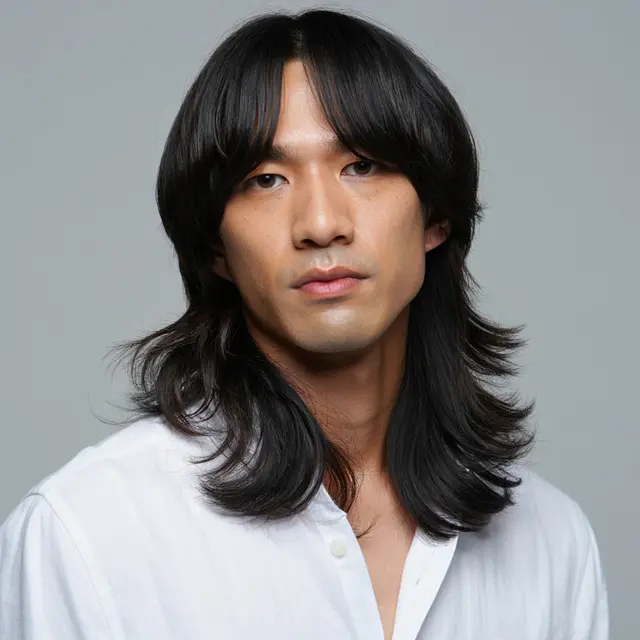 Model Rambut Pria Panjang Belah Tengah/Ilustrasi AI