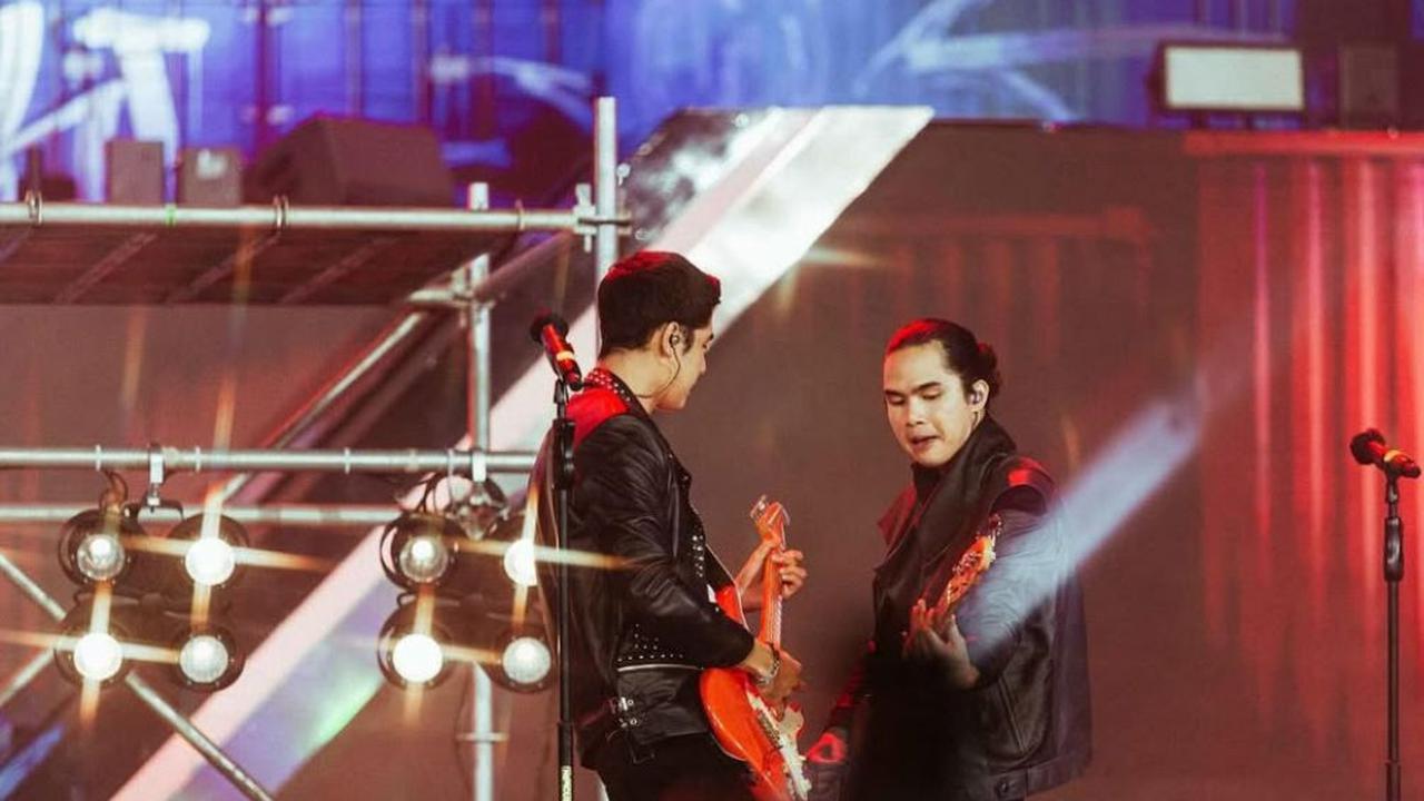 7 Potret Penampilan Al, El, dan Dul di The Lucky Laki, Siapa yang Bisa Kalahkan Karisma Mereka?