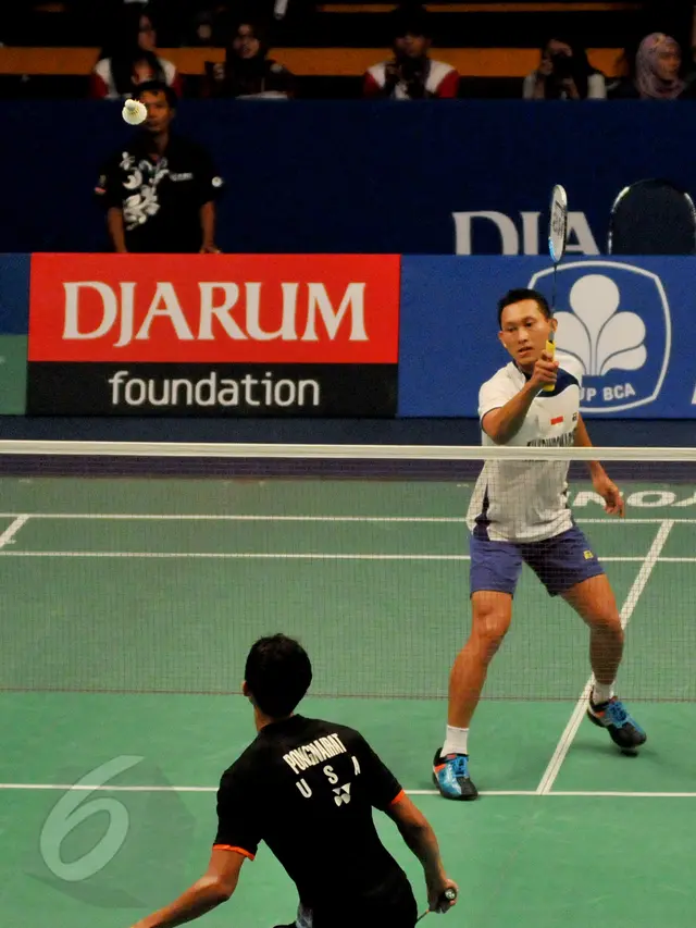 Sony Dwi Kuncoro Kalahkan Pebulutangkis Sattawat Pongnairat