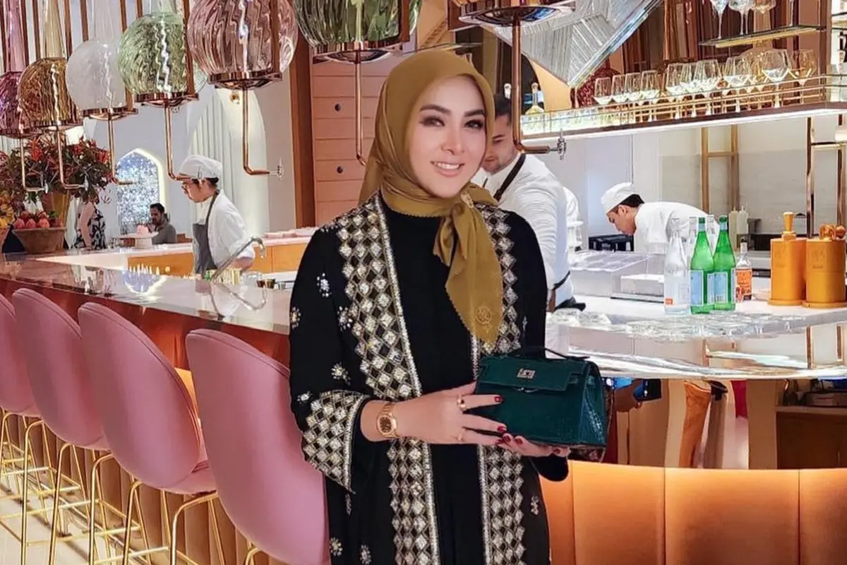 Syahrini liburan di Dubai (Instagram/princessyahrini)