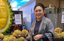 6 Model Atasan Batik Titiek Soeharto, Desain Simpel Elegan Sempurnakan Penampilan
