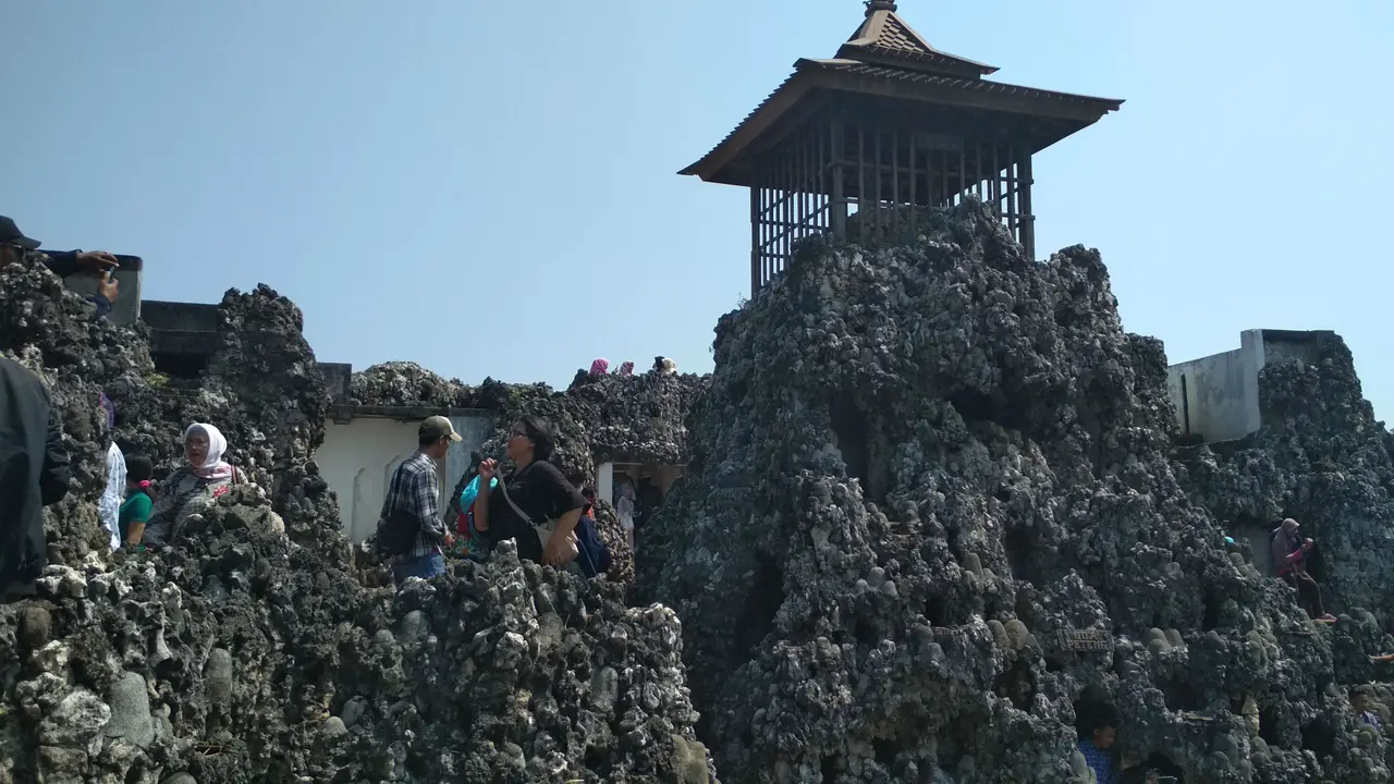 Cerita Perlawanan Cirebon dan Terbunuhnya Sultan ke V Kasepuhan Matangaji