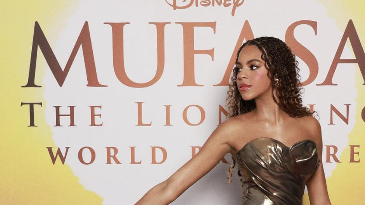 Parade Gaya Glamor Blue Ivy, Terbaru Kenakan Gaun Emas di Pemutaran Film Mufasa