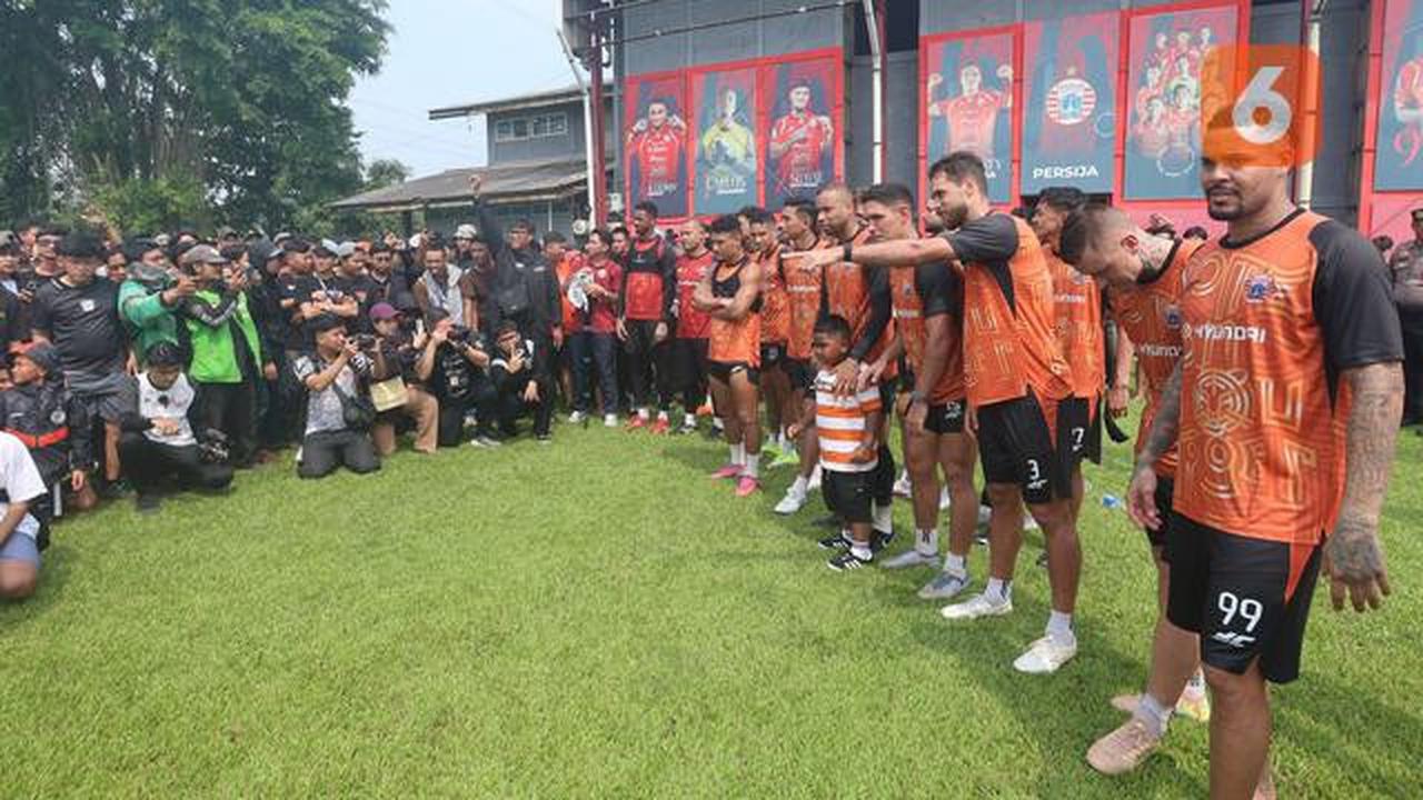 Ratusan The Jakmania Serbu Latihan Persija di Depok, Berikan Dukungan sebelum Melawan Persib di Samarinda