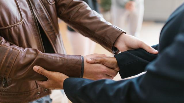 Ilustrasi perpisahan rekan kerja