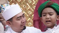 Anak di Pesantren, Ustaz Solmed Menangis Tiap Malam