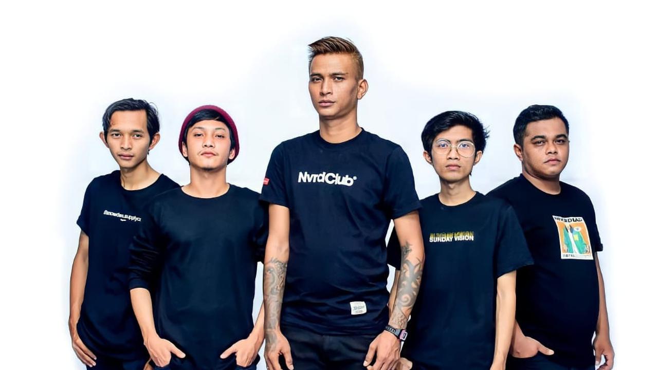 The Borris dan Daus Rojali menyambut Ramadhan dengan memperkenalkan lagu terbaru secara bersamaan.