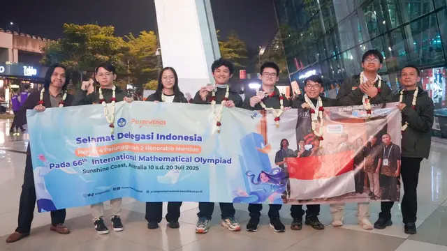 Tiga siswa SMA bawa pulang medali kemenangan di kompetisi International Mathematical Olympiad (IMO) ke-66 yang diselenggarakan di Sunshine Coast, Queensland, Australia.