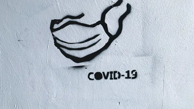 EMTEK Peduli Corona SerahkanBantuan PCR Test Kit dan Ventilator