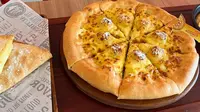 Manis Legit Durian Musang King Berpadu Keju Mozzarella dalam Menu Pizza